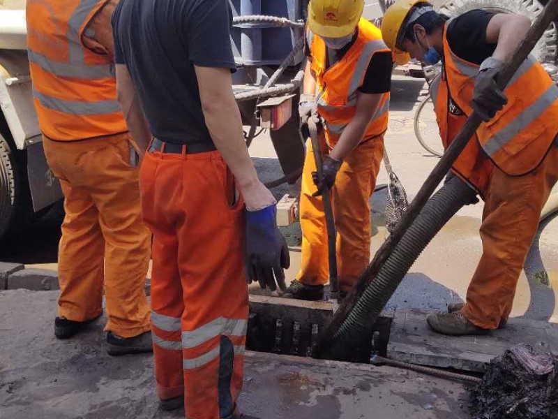 长沙清理市政管道淤泥抽粪清理生活垃圾高压清洗管道