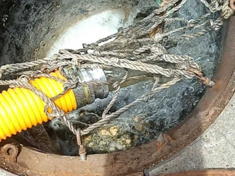 长沙市8吨吸污车低价化粪池清理污水清运