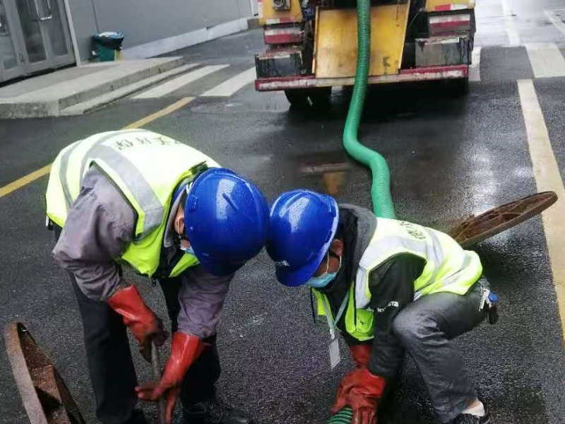 长沙高压清洗疏通管道,吸污车清淤吸污清理化粪池