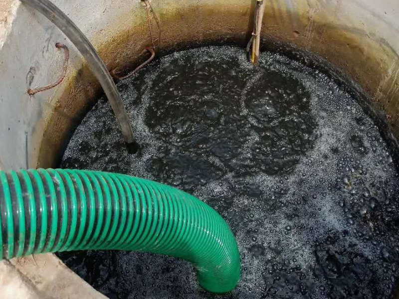 长沙雨花区厕所被纸堵了如何疏通？怎么办